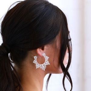 Lulus Mullen silver hoop earrings